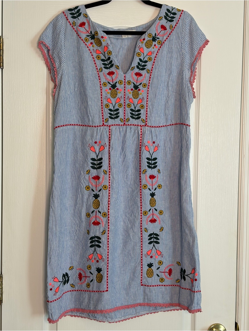 Boden Bea Linen Mini Dress with Multicolor Floral Embroidery - Picture 4 of 8